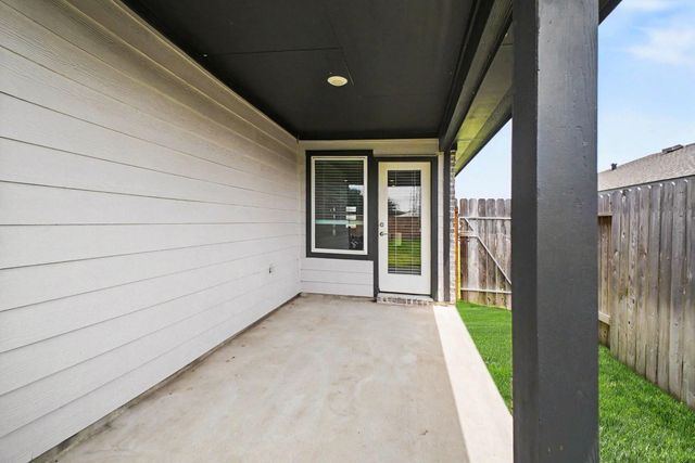 7310 Lakeway Bluff Lane, Richmond, TX 77407