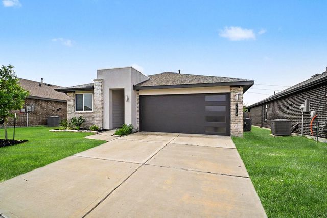 7310 Lakeway Bluff Lane, Richmond, TX 77407