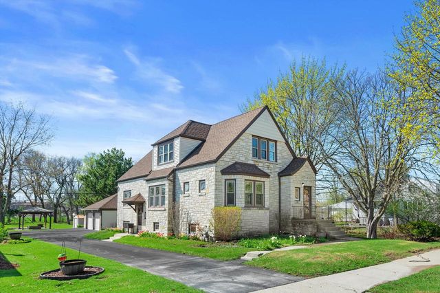 3455 S 96th STREET, Milwaukee, WI 53227