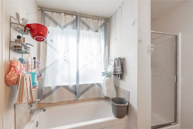 2405 Chadsford Lane, Yukon, OK 73099