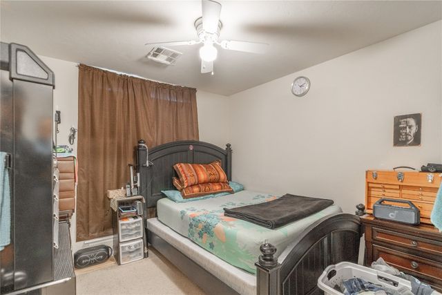 2405 Chadsford Lane, Yukon, OK 73099