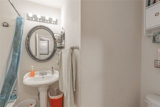2405 Chadsford Lane, Yukon, OK 73099