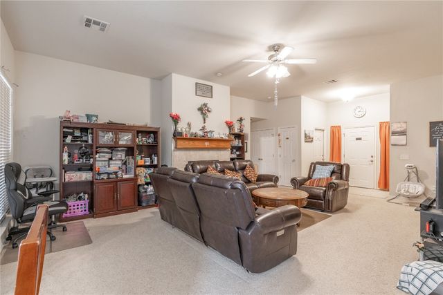 2405 Chadsford Lane, Yukon, OK 73099