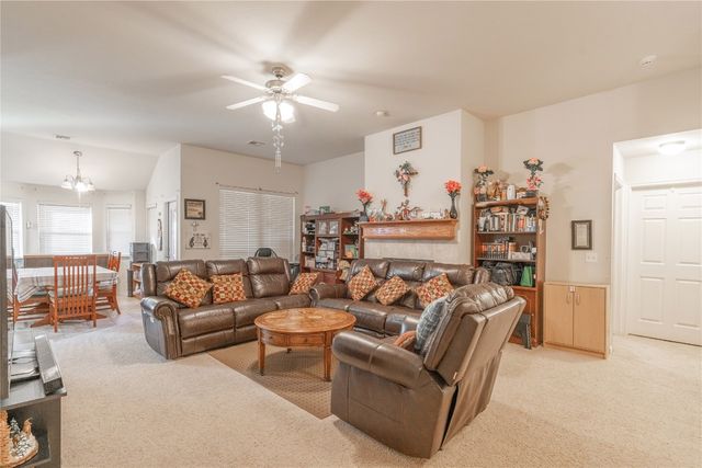 2405 Chadsford Lane, Yukon, OK 73099