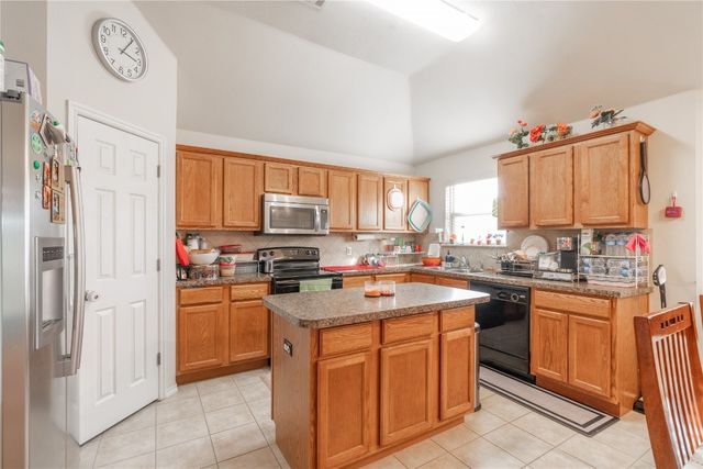 2405 Chadsford Lane, Yukon, OK 73099