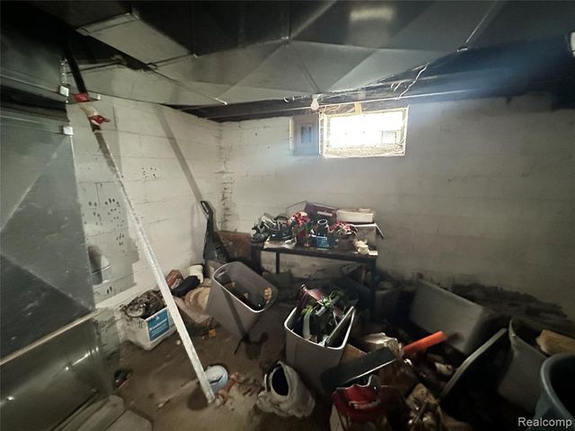 15620 Park Grove Street, Detroit, MI 48205