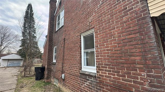 15620 Park Grove Street, Detroit, MI 48205