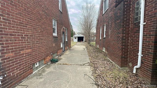 15620 Park Grove Street, Detroit, MI 48205