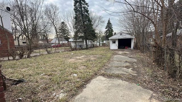 15620 Park Grove Street, Detroit, MI 48205