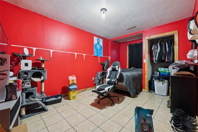 905 Shaw Street, Des Moines, IA 50309