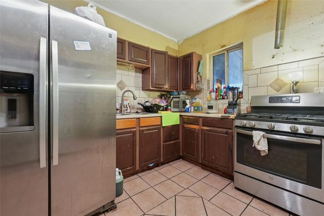 905 Shaw Street, Des Moines, IA 50309