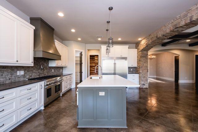 1720 Kellogg Acres Road, Sherwood, AR 72120