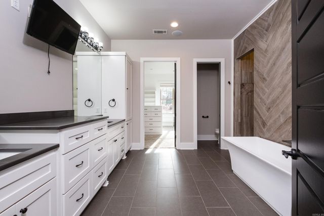 1720 Kellogg Acres Road, Sherwood, AR 72120