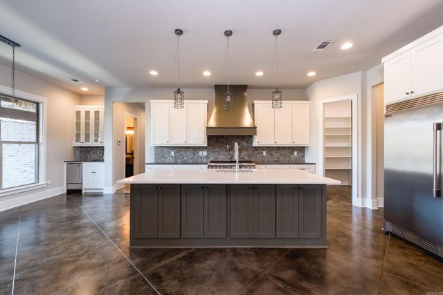 1720 Kellogg Acres Road, Sherwood, AR 72120