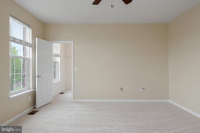 9431 STONEWALL RD, Manassas, VA 20110