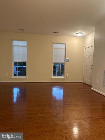 9431 STONEWALL RD, Manassas, VA 20110