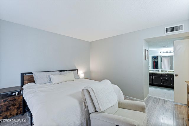 4700 N Woodside Drive, Tucson, AZ 85705