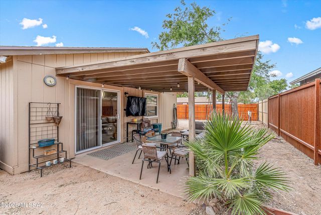 4700 N Woodside Drive, Tucson, AZ 85705