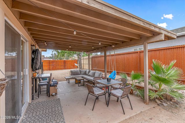 4700 N Woodside Drive, Tucson, AZ 85705