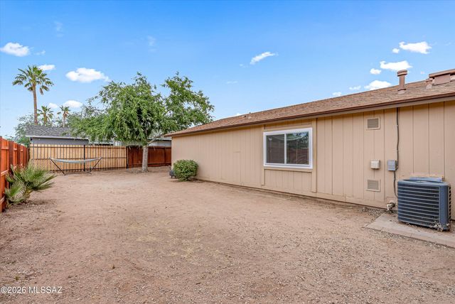 4700 N Woodside Drive, Tucson, AZ 85705
