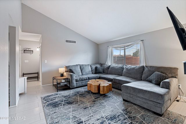 4700 N Woodside Drive, Tucson, AZ 85705