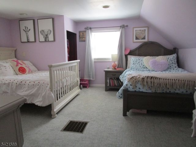 345 Redmont Rd, North Plainfield Boro, NJ 07063