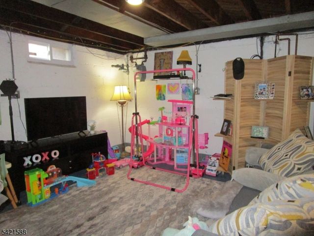 345 Redmont Rd, North Plainfield Boro, NJ 07063