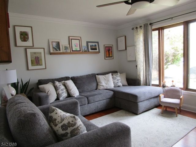 345 Redmont Rd, North Plainfield Boro, NJ 07063