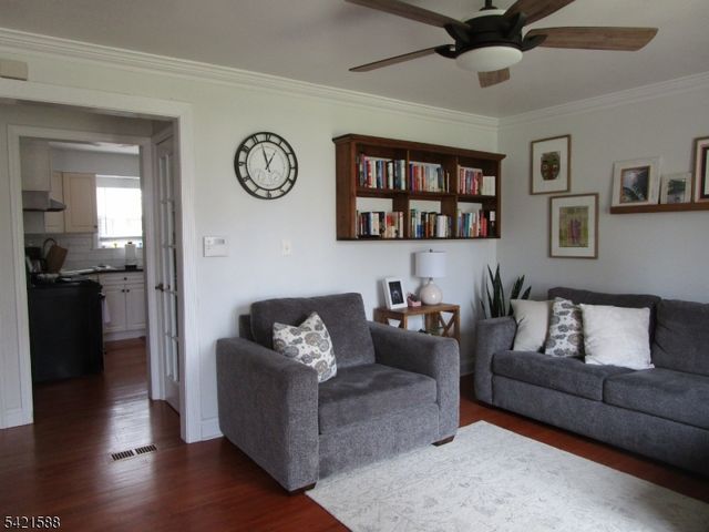 345 Redmont Rd, North Plainfield Boro, NJ 07063