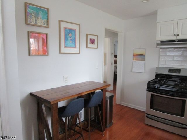 345 Redmont Rd, North Plainfield Boro, NJ 07063