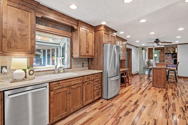 4236 Rice Street, Shoreview, MN 55126