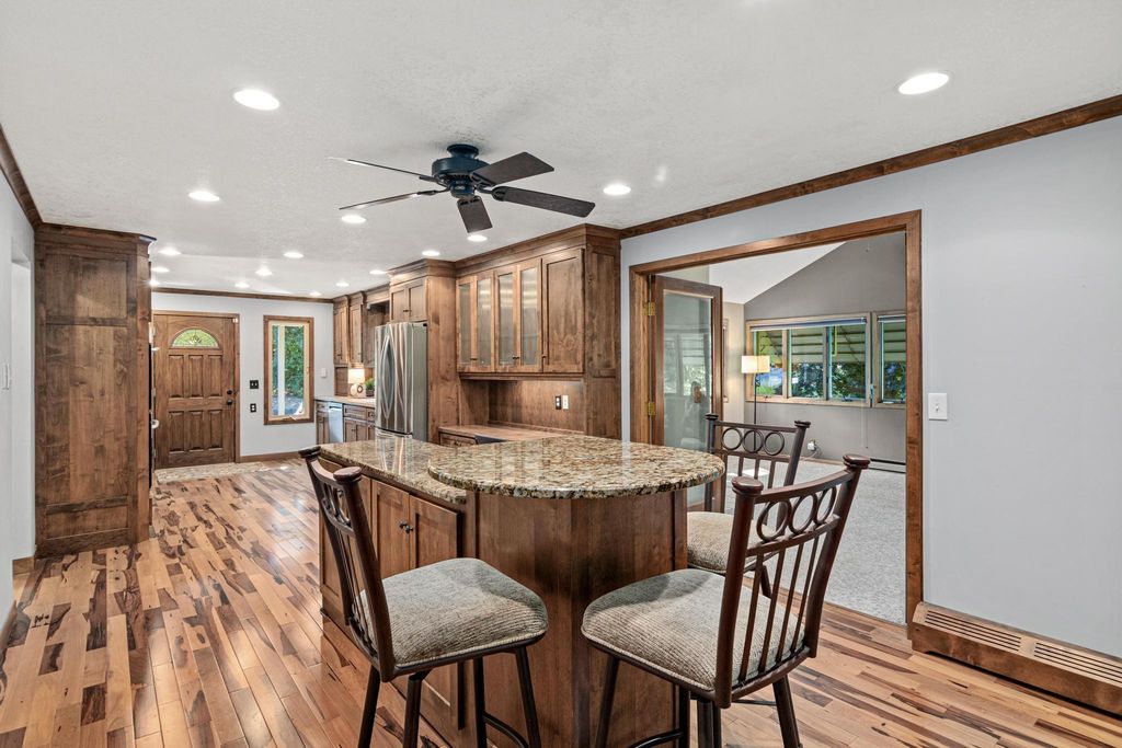 4236 Rice Street, Shoreview, MN 55126 — photo 2