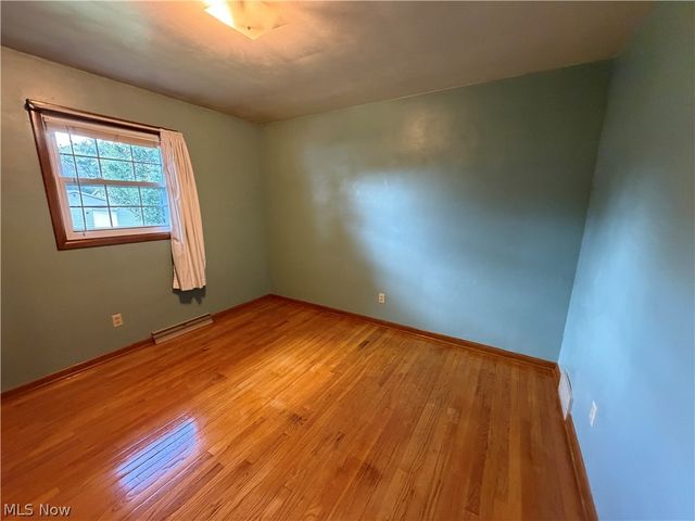 184 Circle View Drive, New Middletown, OH 44442