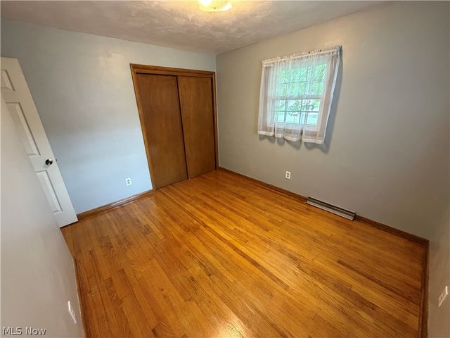 184 Circle View Drive, New Middletown, OH 44442