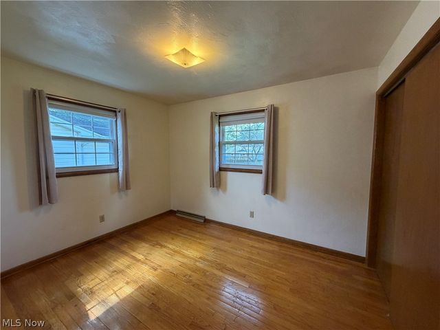 184 Circle View Drive, New Middletown, OH 44442