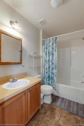 90 Mill Street, Lapeer, MI 48446