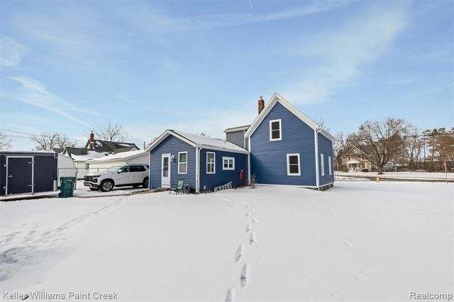 90 Mill Street, Lapeer, MI 48446