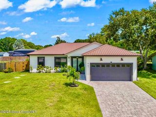 961 Crocus Street NE, Palm Bay, FL 32907