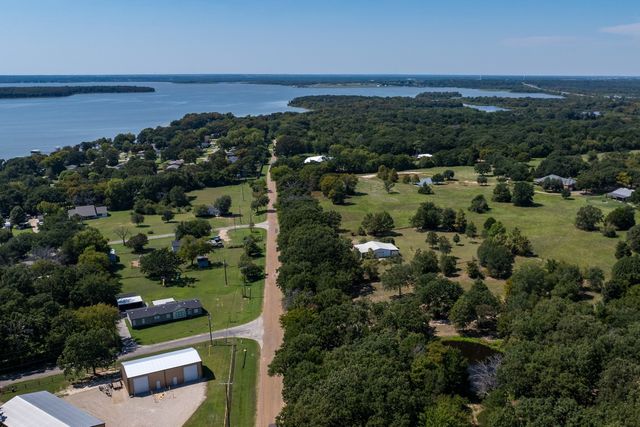 10124 County Road 4022, Kemp, TX 75143