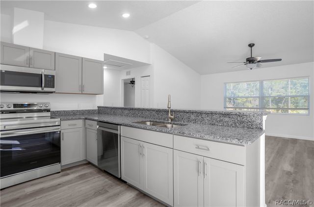 2438 W Vespero Street, Citrus Springs, FL 34433