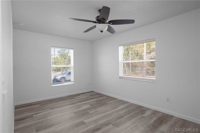 2438 W Vespero Street, Citrus Springs, FL 34433