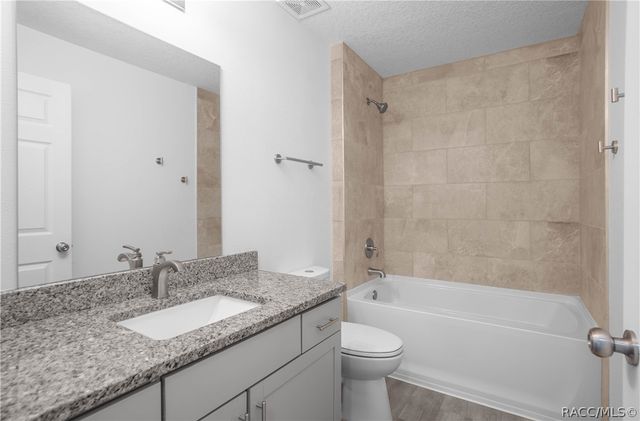 2438 W Vespero Street, Citrus Springs, FL 34433