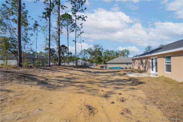 2438 W Vespero Street, Citrus Springs, FL 34433