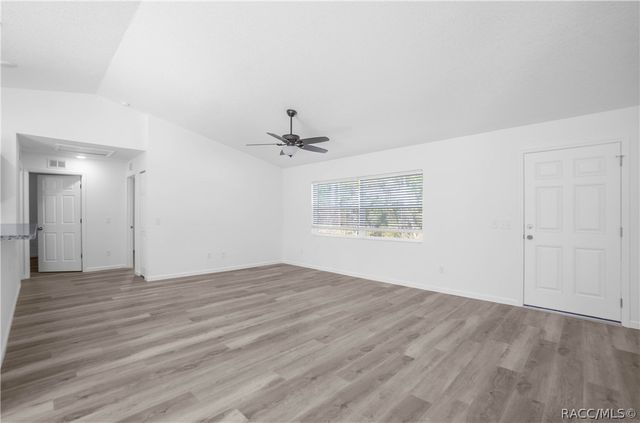 2438 W Vespero Street, Citrus Springs, FL 34433