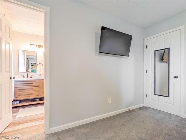 812 Joel Circle, Louisville, OH 44641