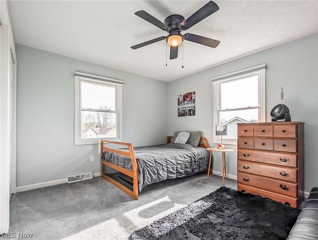 812 Joel Circle, Louisville, OH 44641