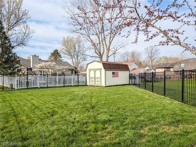 812 Joel Circle, Louisville, OH 44641