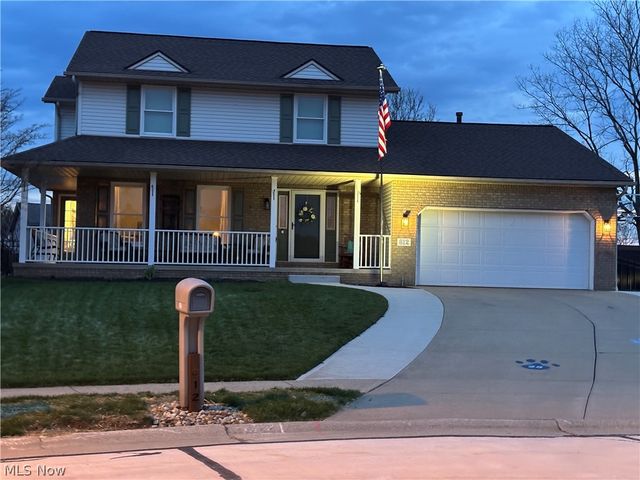 812 Joel Circle, Louisville, OH 44641