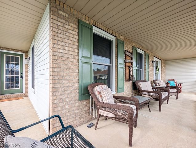 812 Joel Circle, Louisville, OH 44641