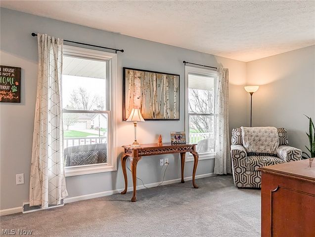 812 Joel Circle, Louisville, OH 44641